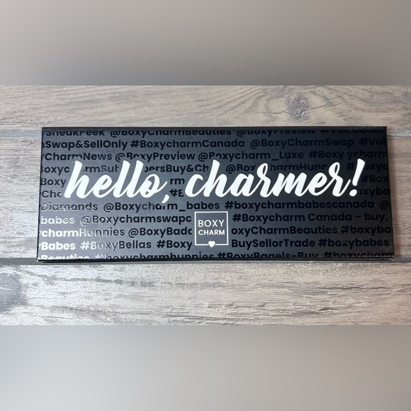 Boxy Charm palette *NEW* Hello Charmer 12 shades of Vibrant eyeshadow - Picture 2 of 4